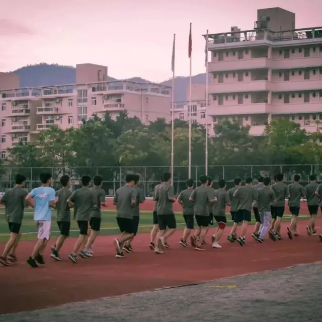 大学生篮球选手的心态建设指南_0